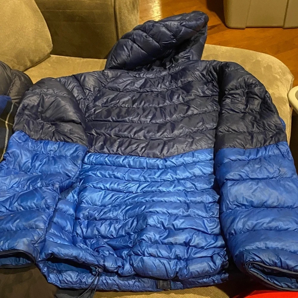 REI Black Insulated Puffer Jacket with Blue Logo and Drawcord